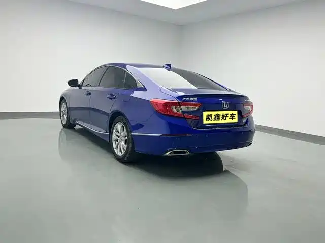 Honda Accord — фото 6