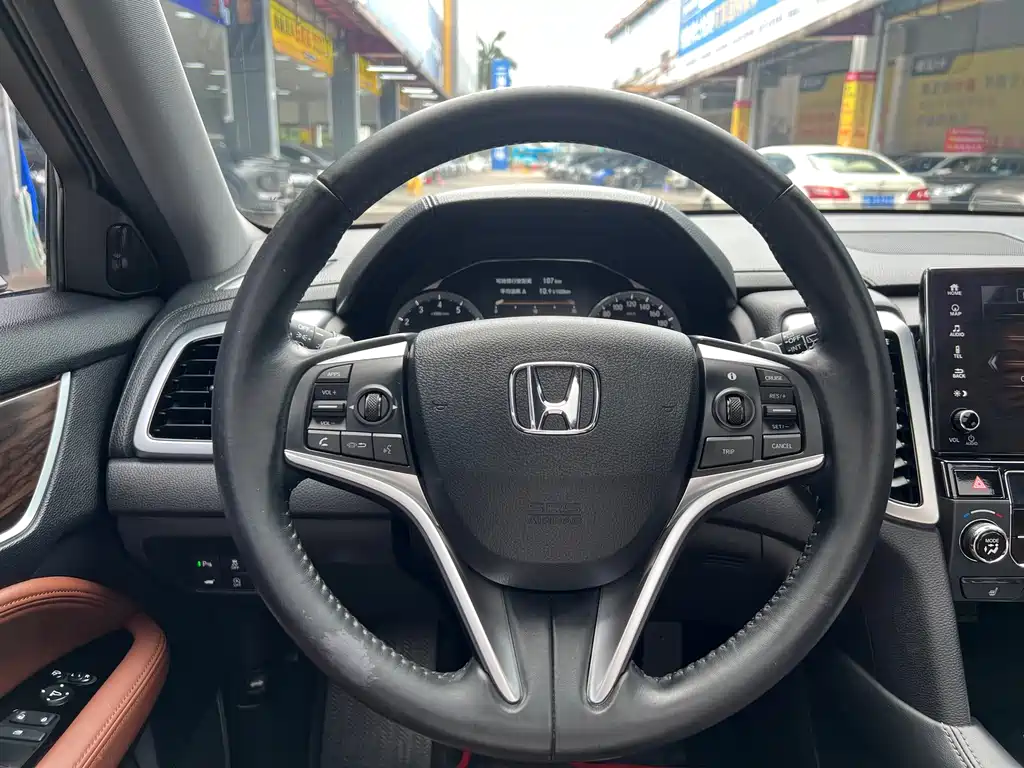 Honda UR-V — фото 13
