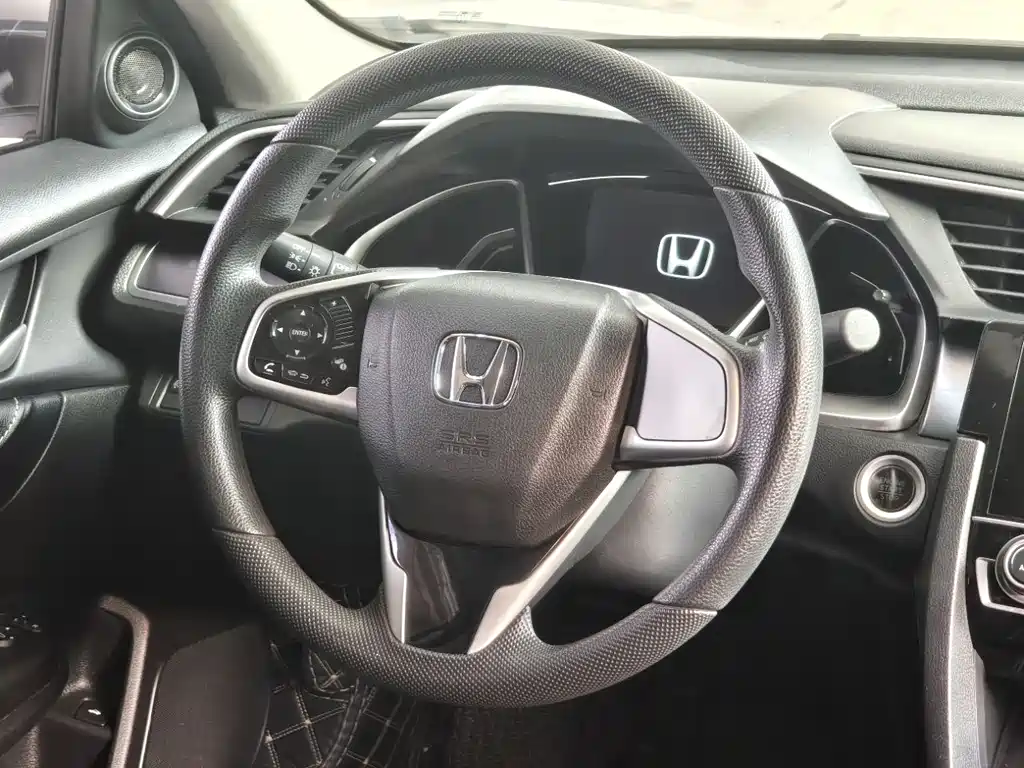 Honda Civic — фото 9