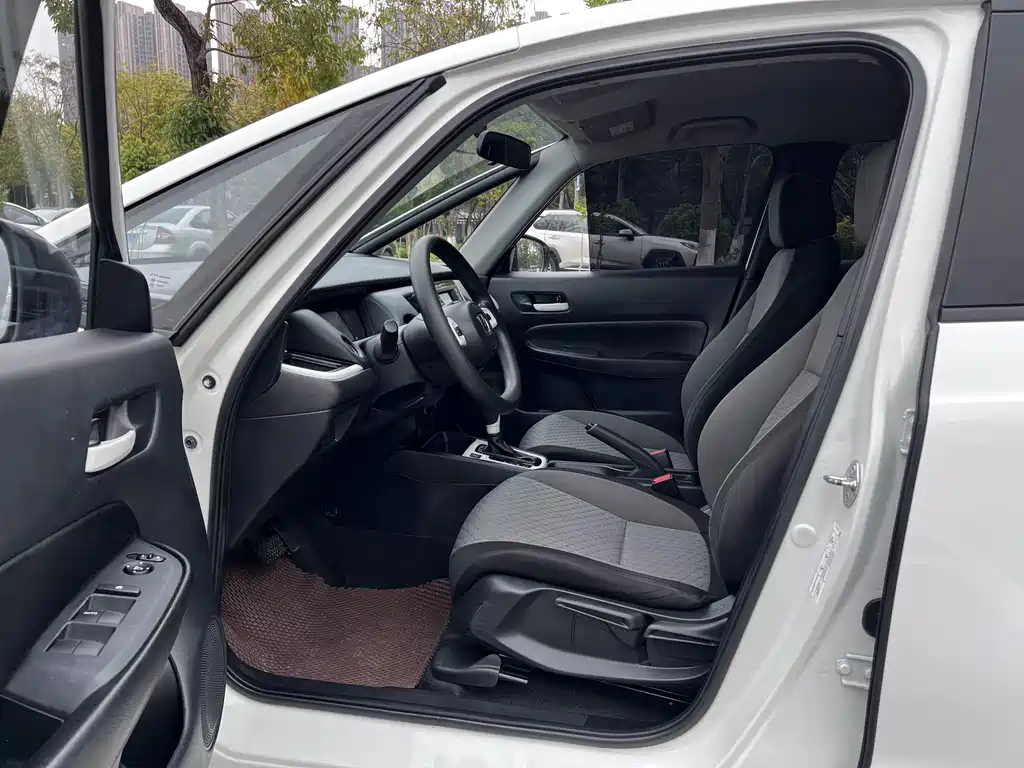 Honda Fit — фото 4