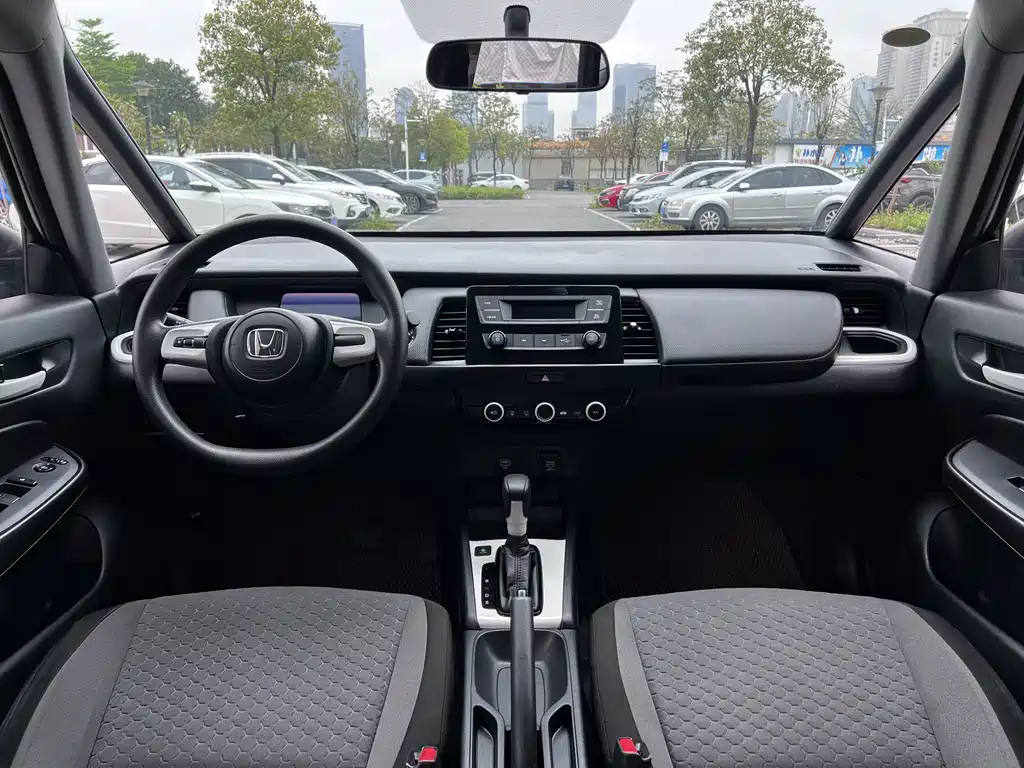 Honda Fit — фото 7