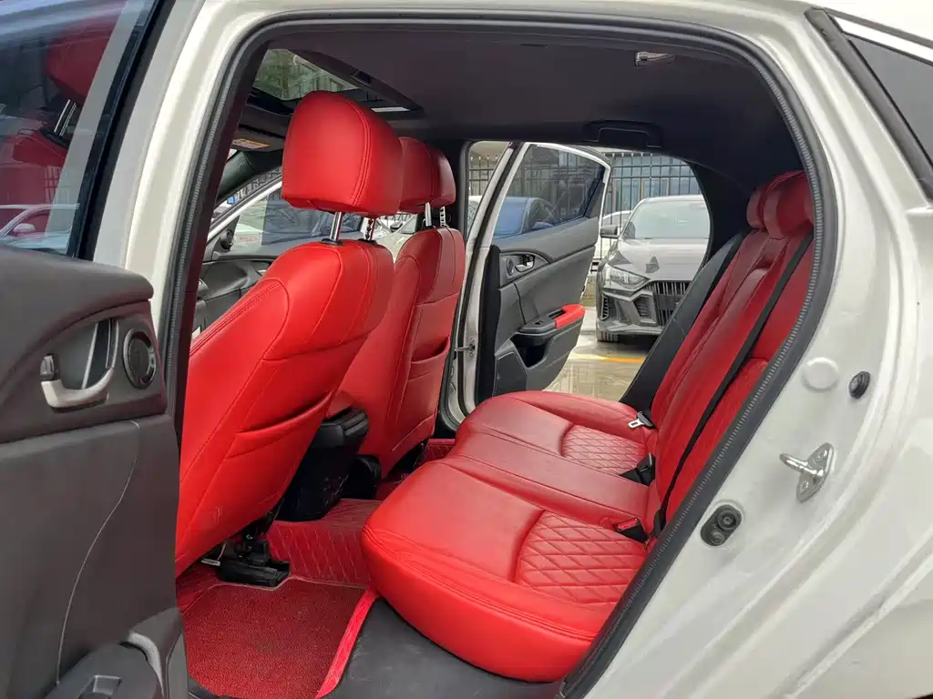 Honda Civic — фото 9