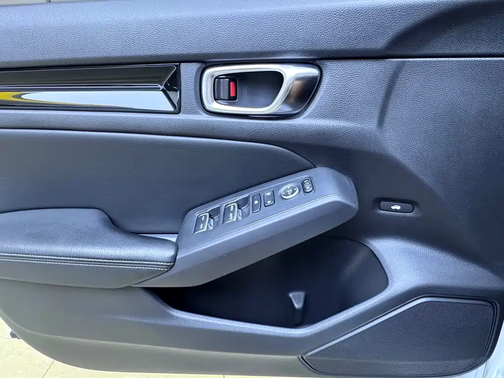 Honda Civic — фото 17