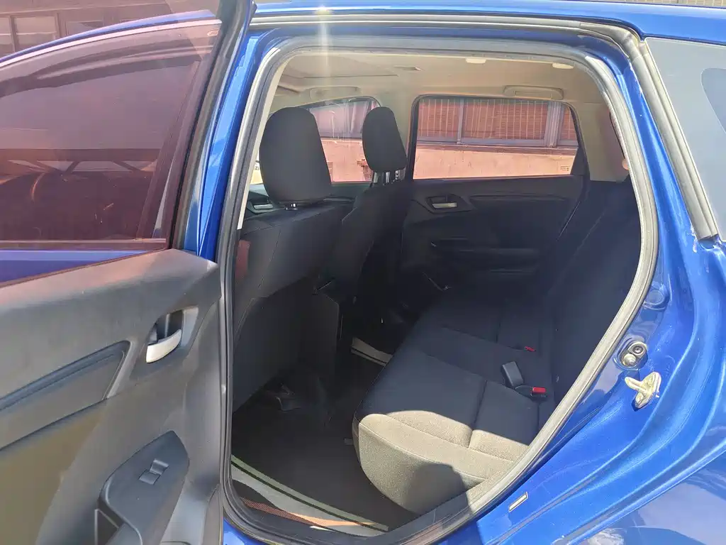 Honda Fit — фото 6