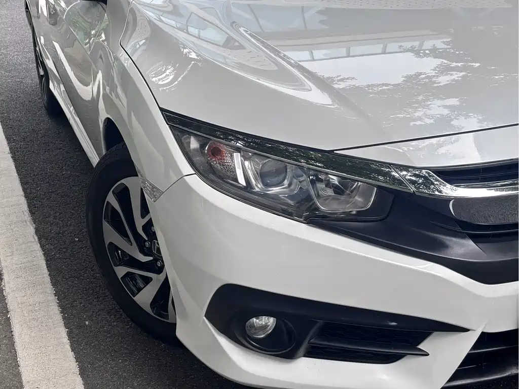 Honda Civic — фото 7