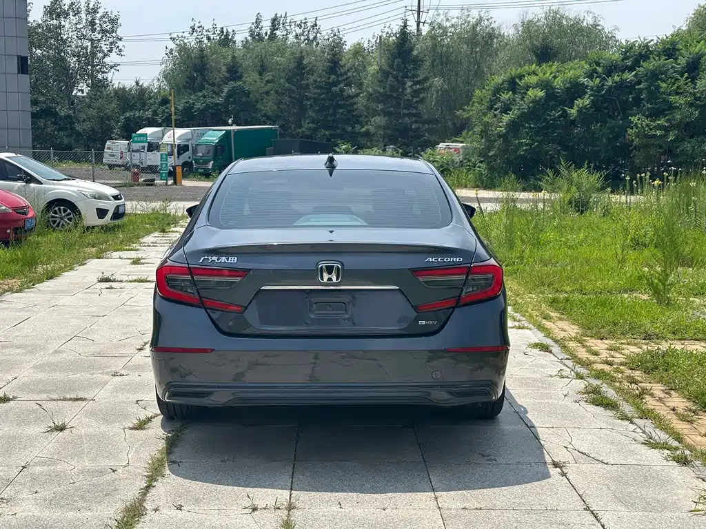 Honda Accord — фото 5