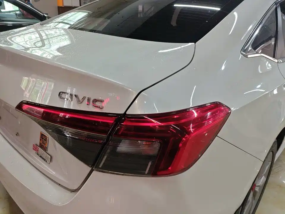 Honda Civic — фото 14