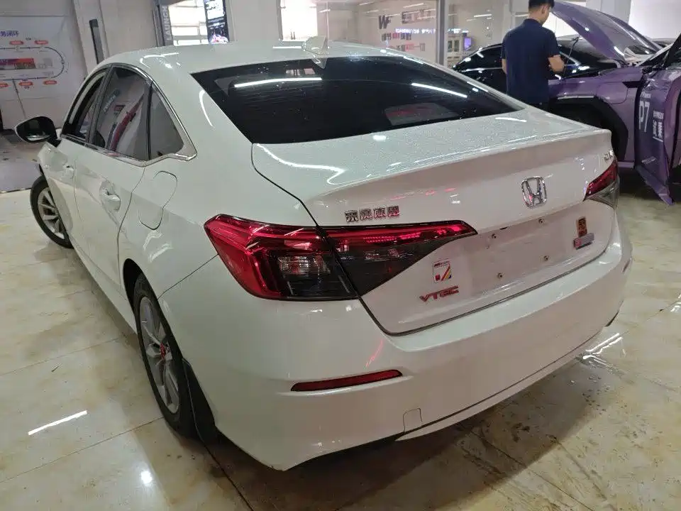 Honda Civic — фото 15