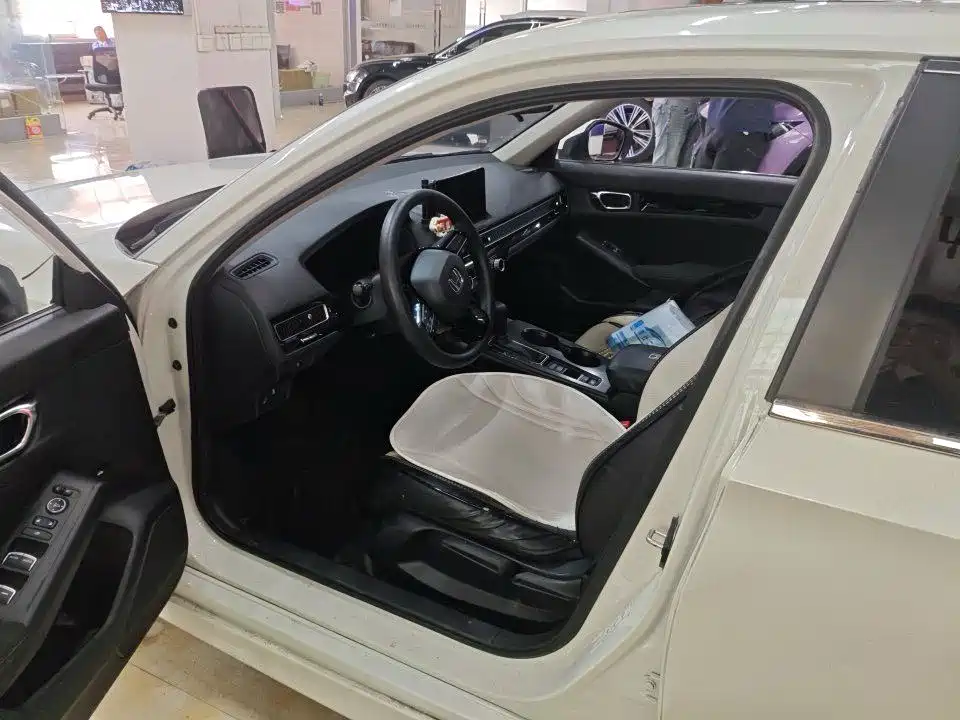 Honda Civic — фото 7