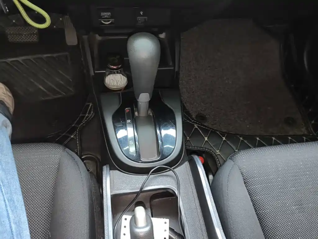 Honda Fit — фото 14