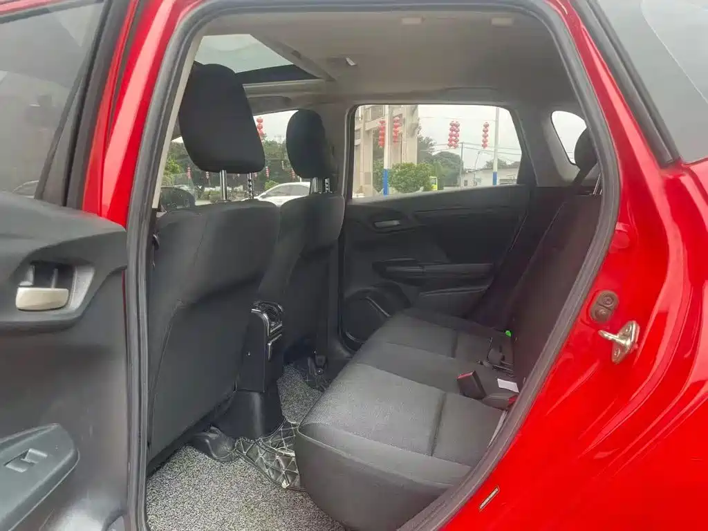 Honda Fit — фото 17