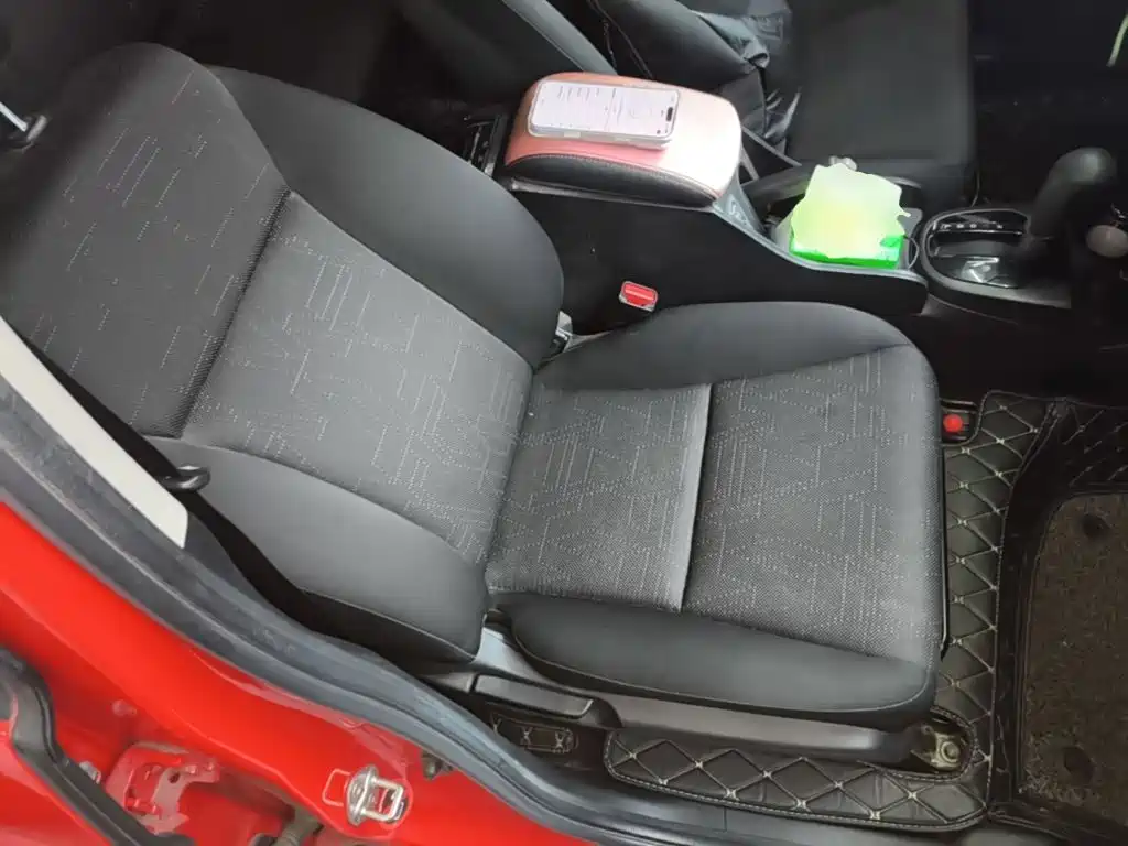 Honda Fit — фото 25