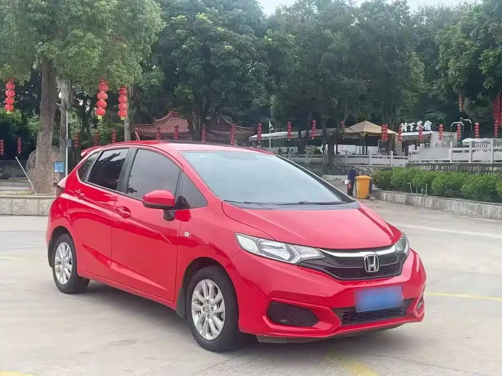 Honda Fit — фото 4