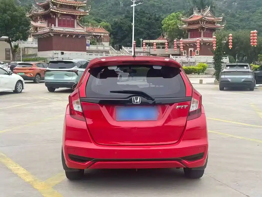 Honda Fit — фото 6