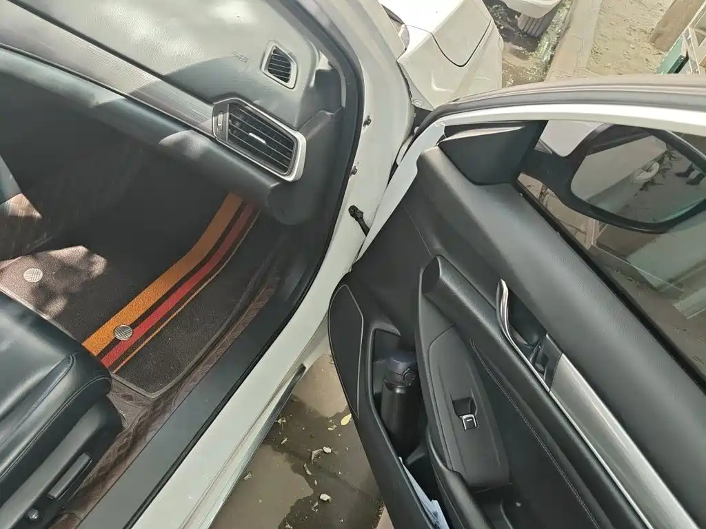 Honda Accord — фото 19