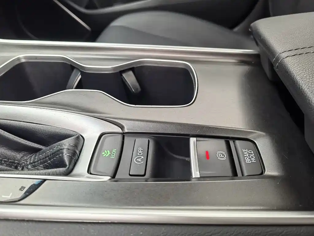 Honda Accord — фото 15