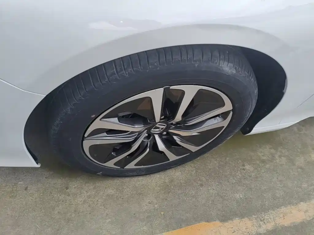 Honda Accord — фото 23