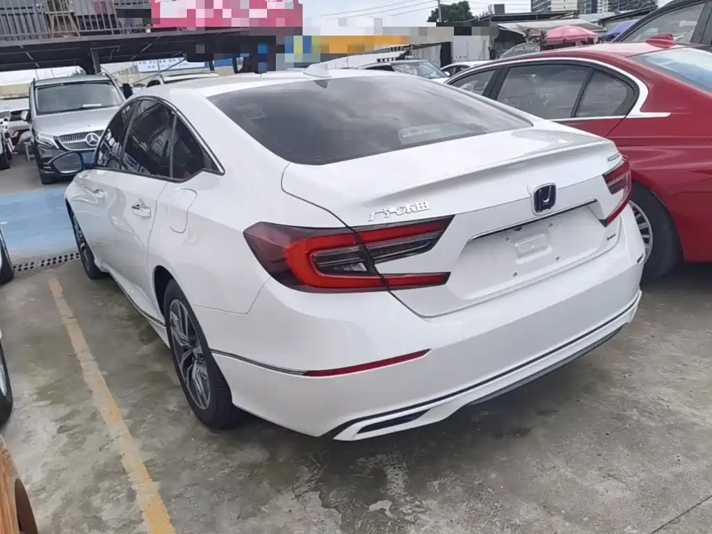 Honda Accord — фото 5