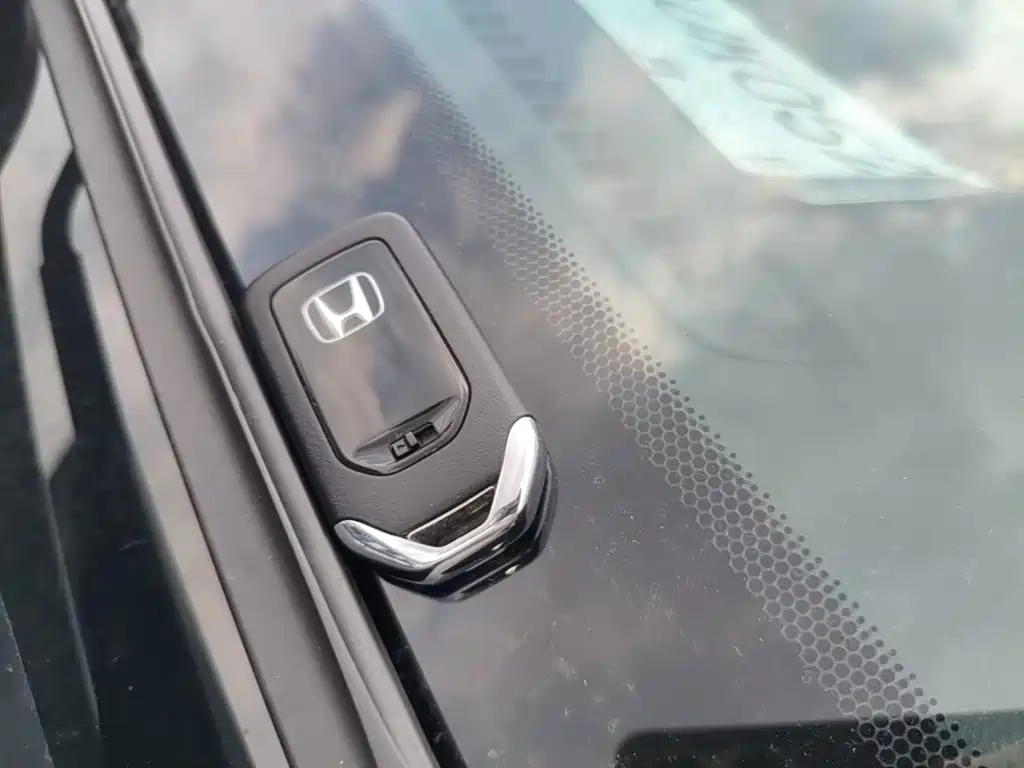 Honda Accord — фото 9