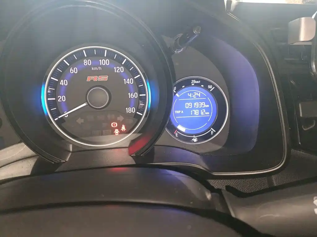 Honda Fit — фото 5