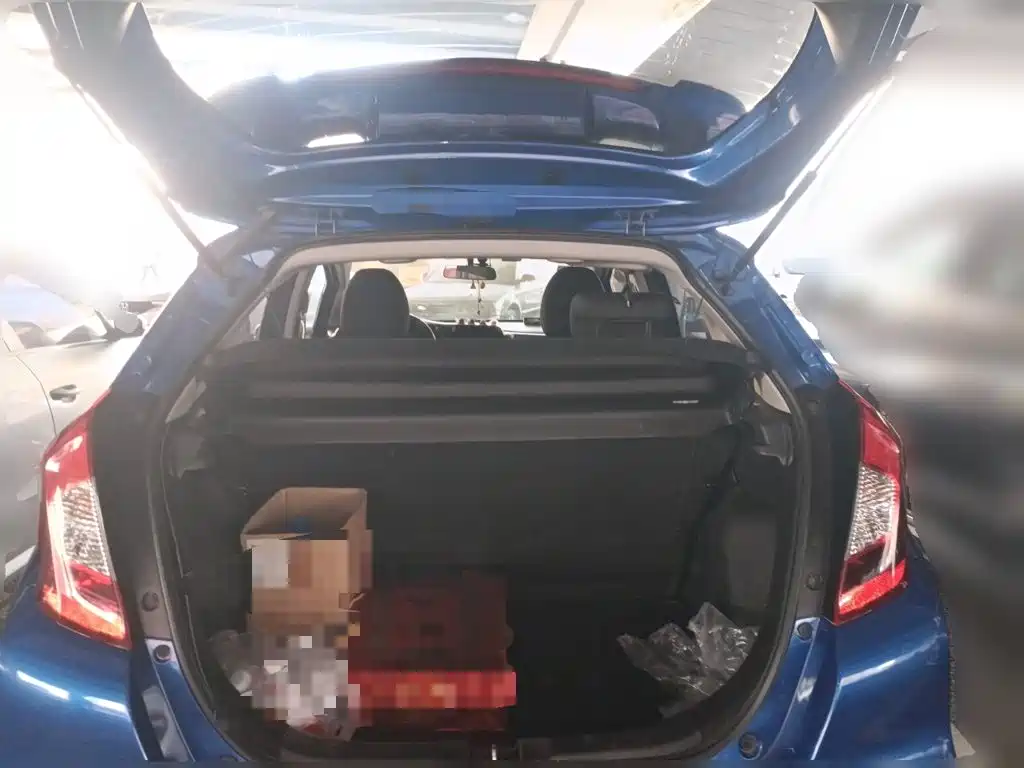 Honda Fit — фото 10