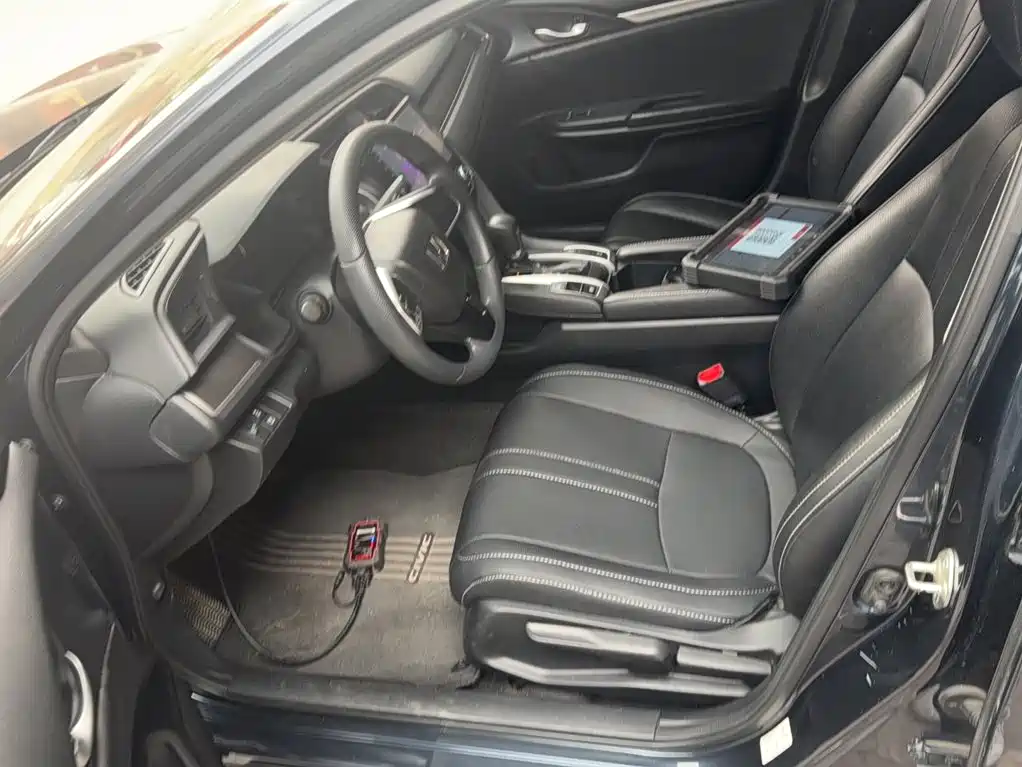Honda Civic — фото 14