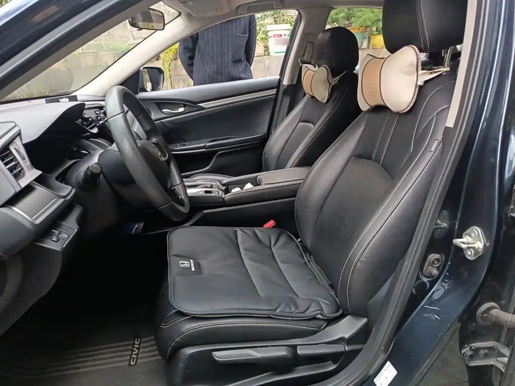 Honda Civic — фото 8