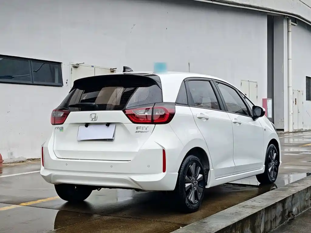 Honda Fit — фото 22