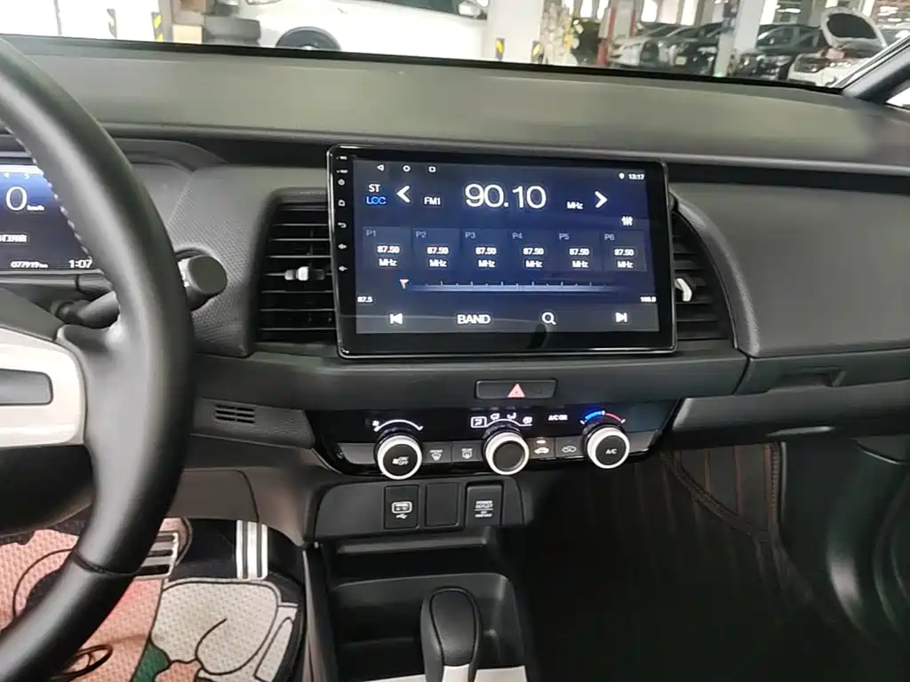 Honda Fit — фото 6