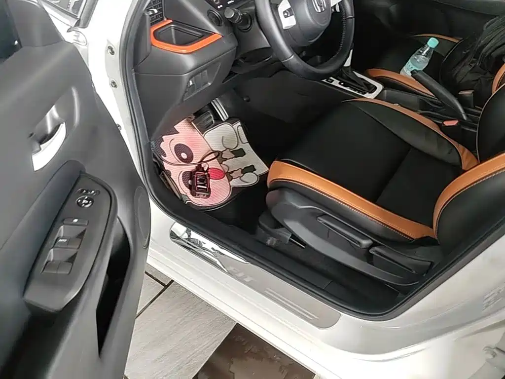 Honda Fit — фото 9