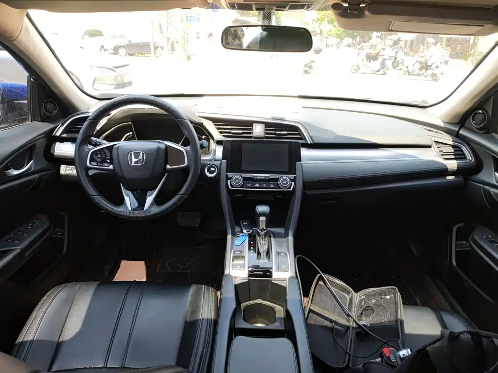 Honda Civic — фото 3