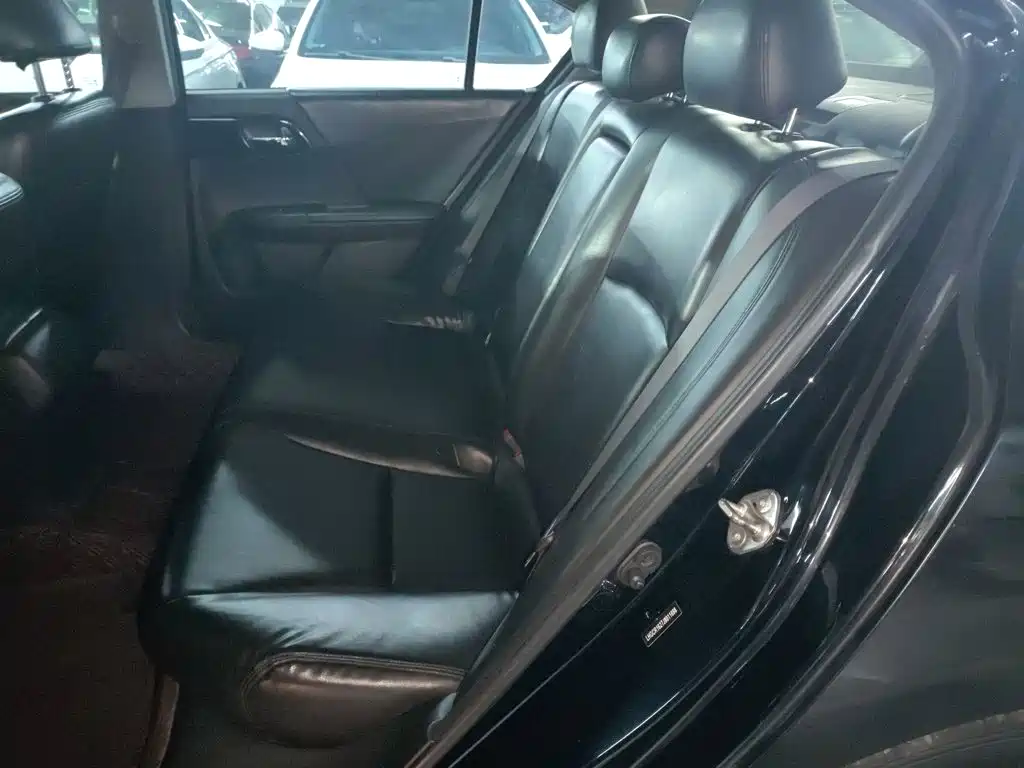 Honda Accord — фото 17