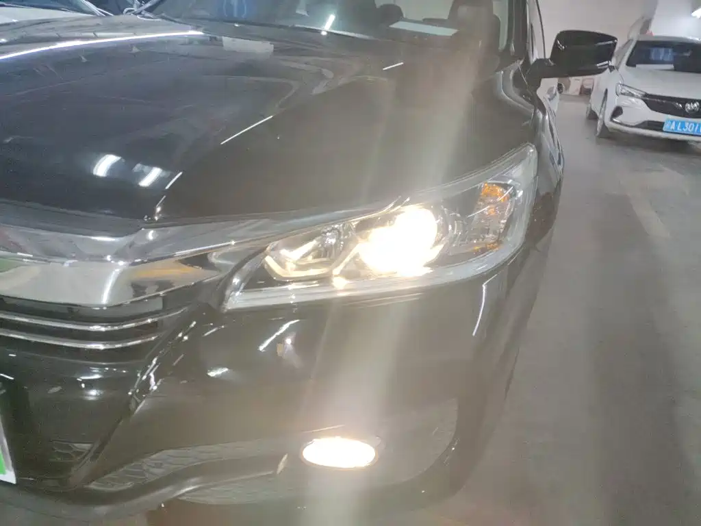 Honda Accord — фото 24