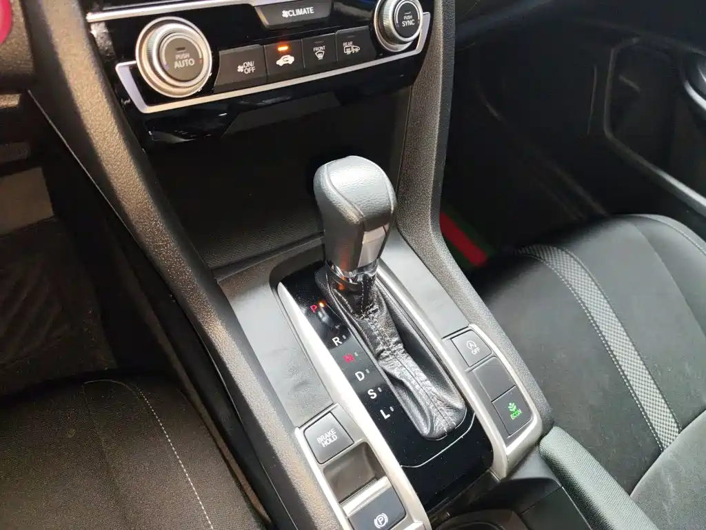 Honda Civic — фото 14