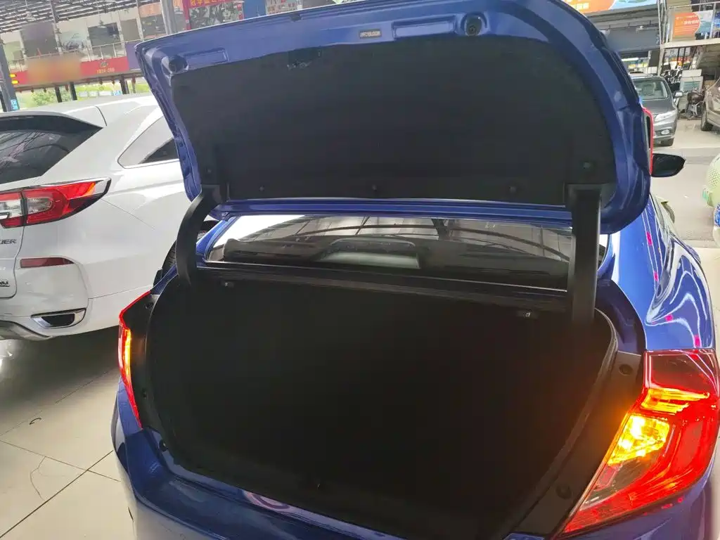 Honda Civic — фото 19