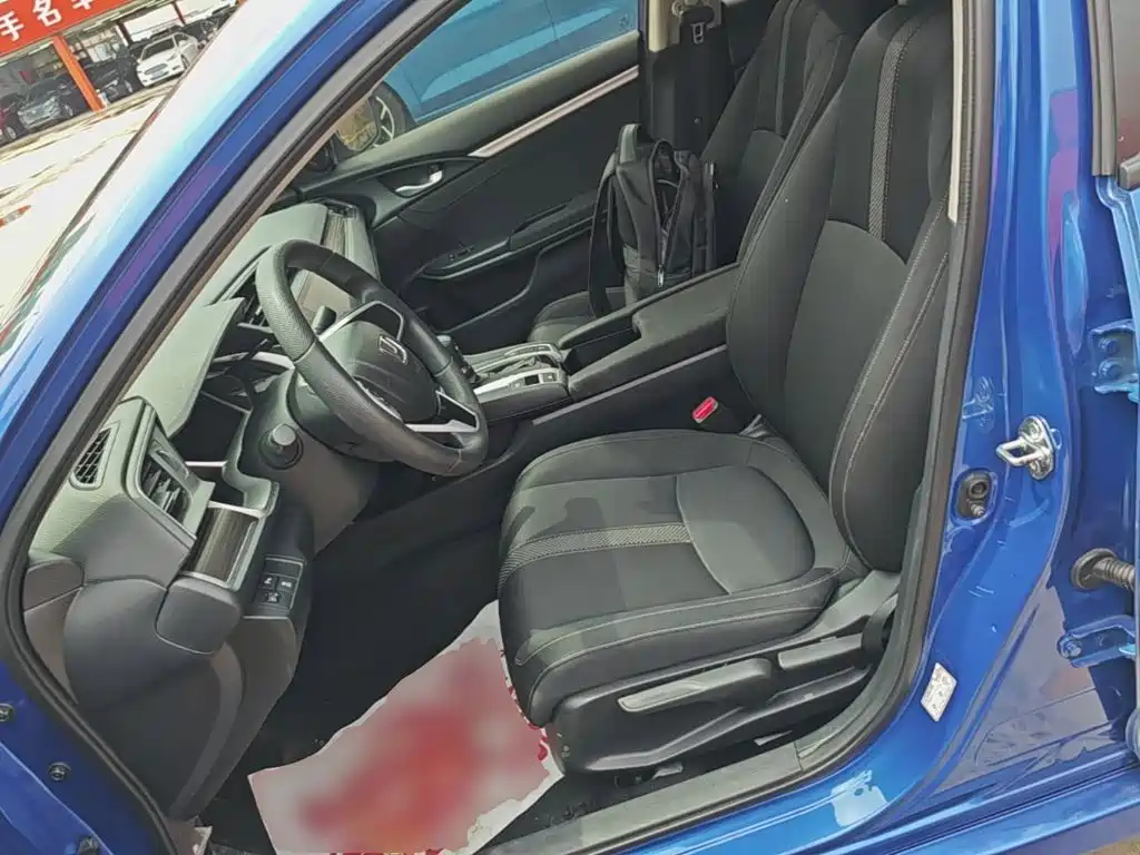 Honda Civic — фото 11