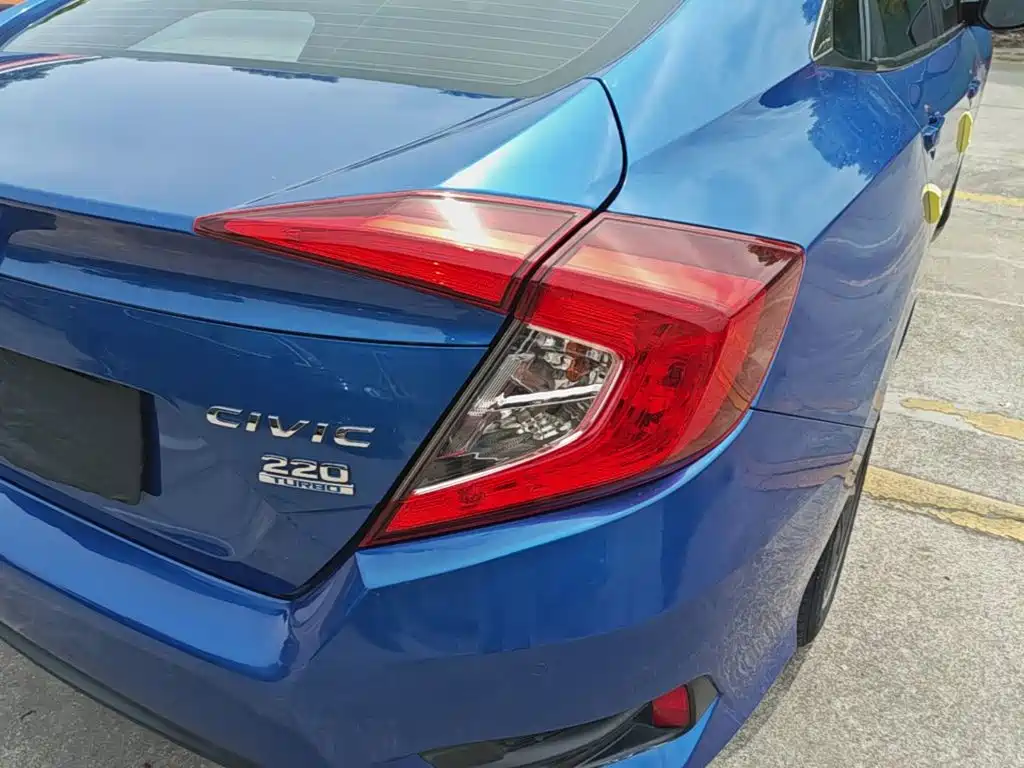 Honda Civic — фото 24