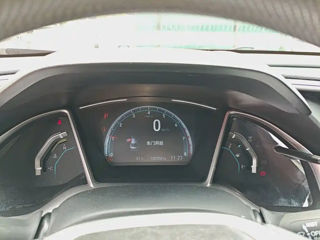 Honda Civic — фото 8