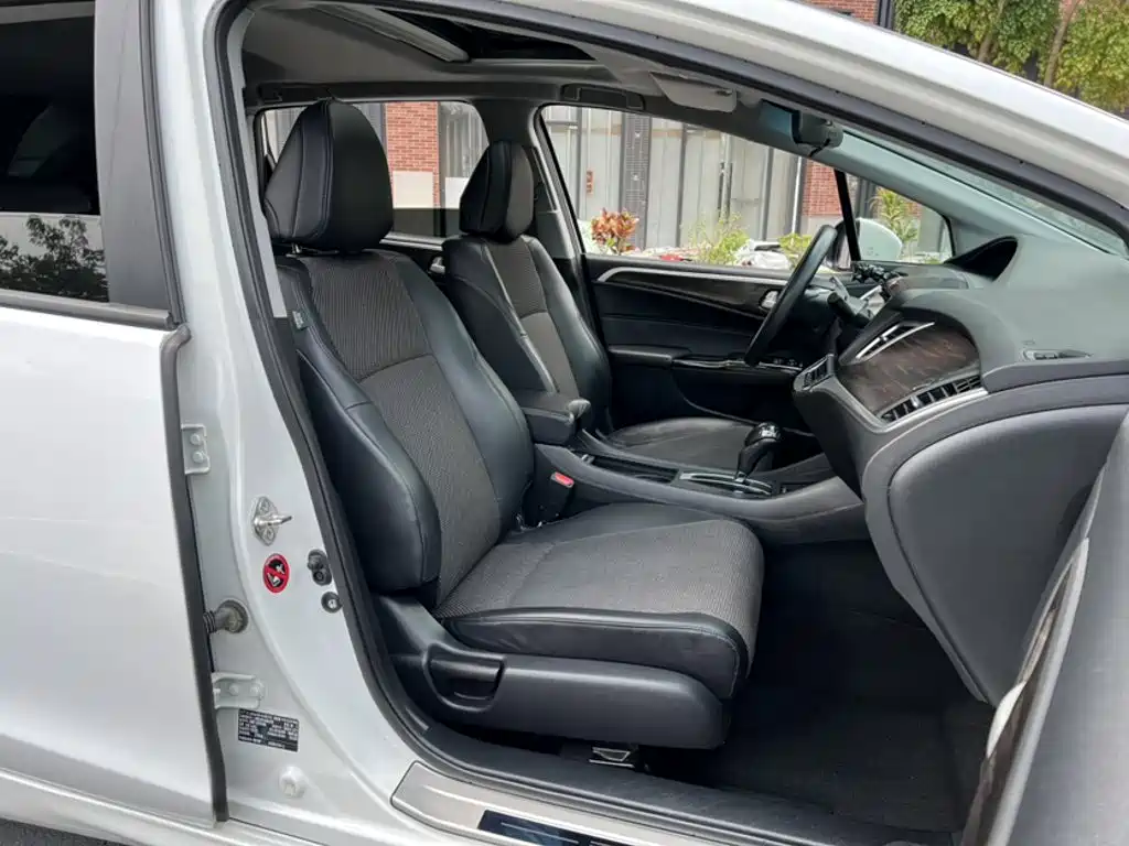 Honda Jade — фото 23