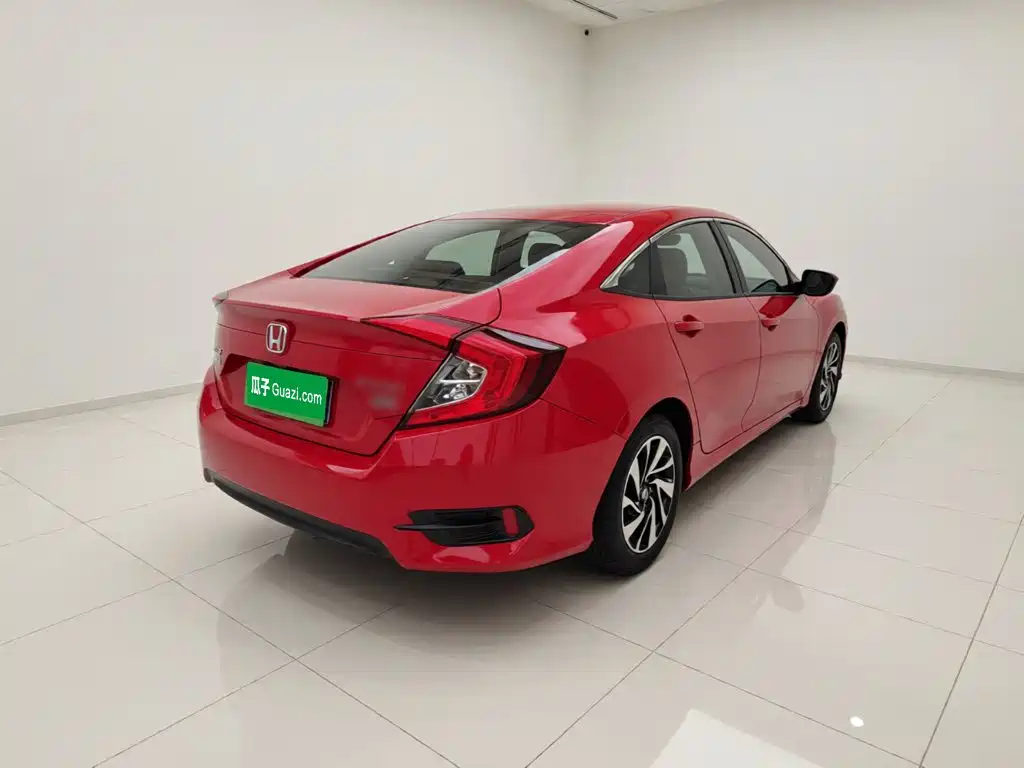 Honda Civic — фото 5