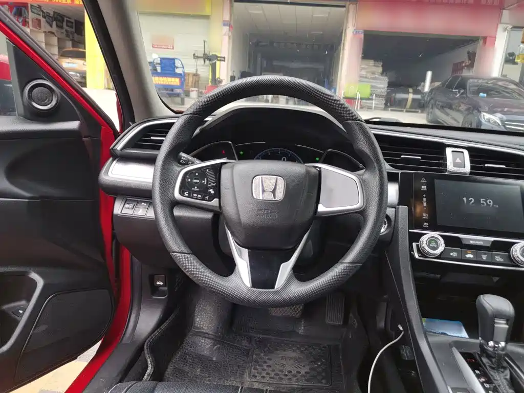 Honda Civic — фото 7