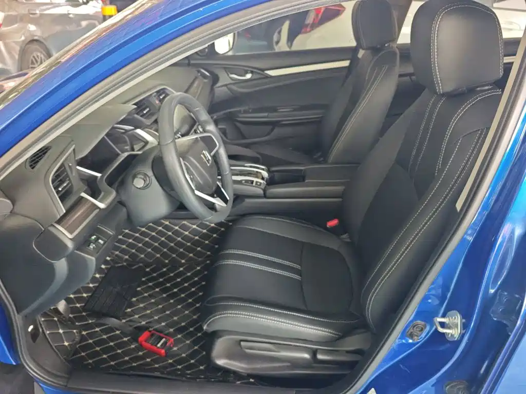 Honda Civic — фото 11