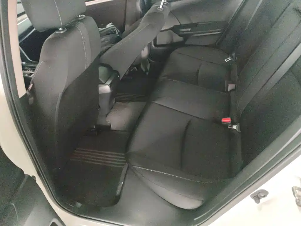 Honda Civic — фото 17