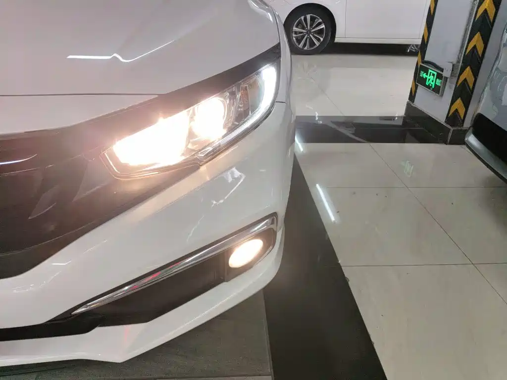 Honda Civic — фото 24