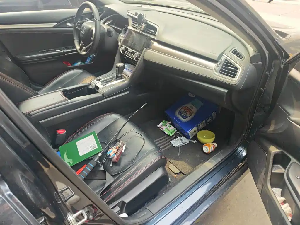 Honda Civic — фото 20