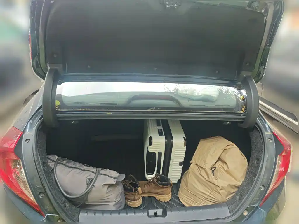 Honda Civic — фото 10