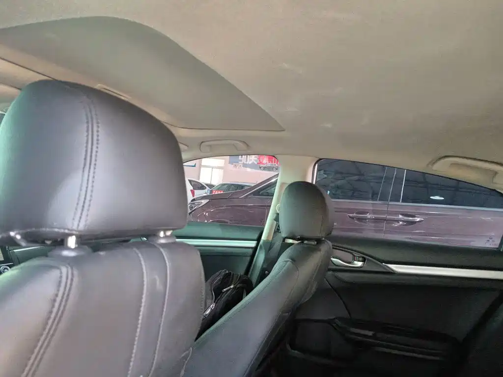 Honda Civic — фото 18