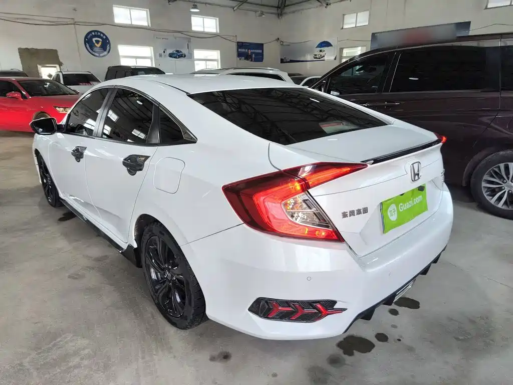 Honda Civic — фото 5