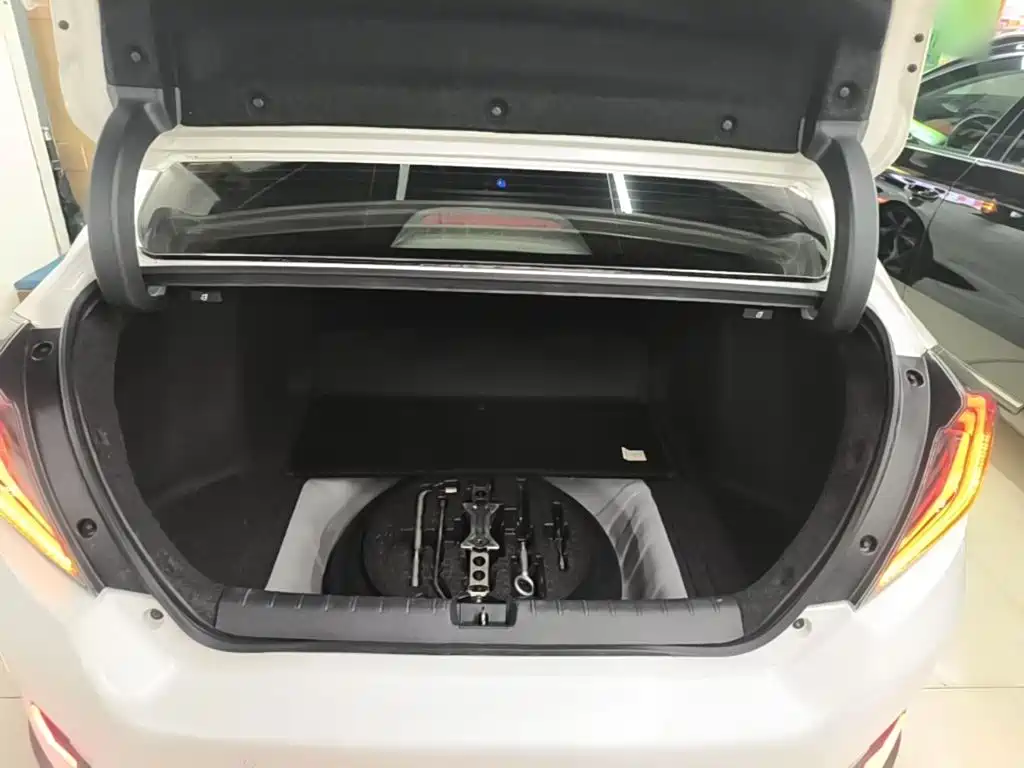 Honda Civic — фото 19