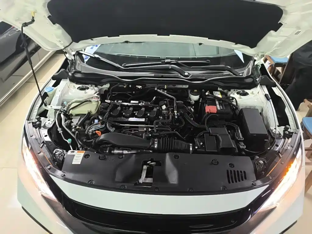 Honda Civic — фото 20
